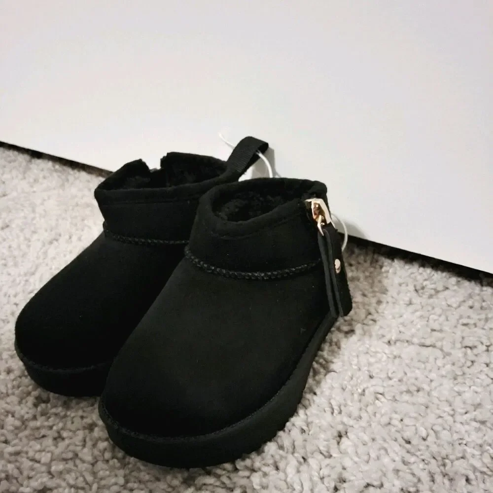 US Sports Toddler Girls Black Faux Fur Lined Side Zip Boots Size 5